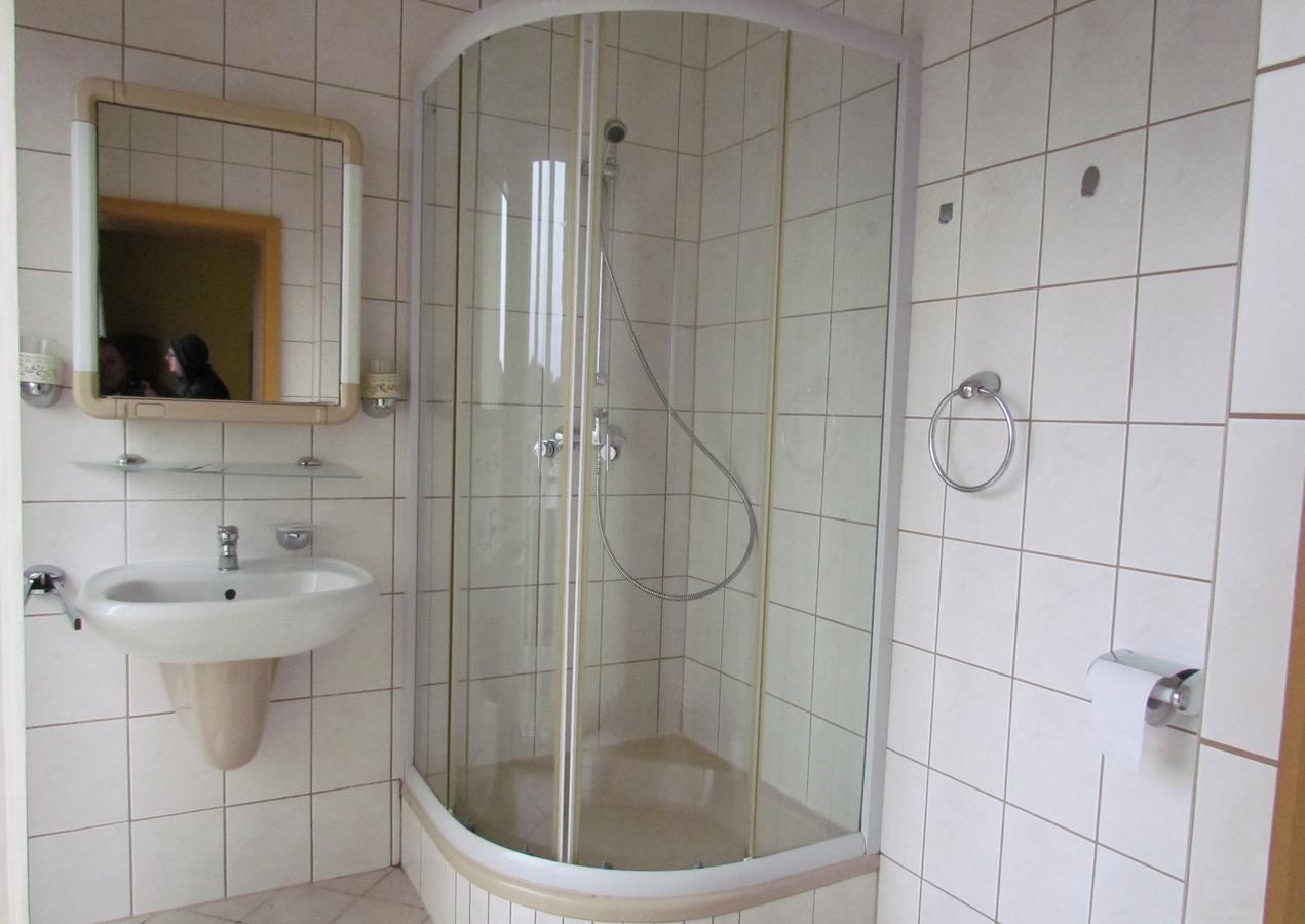 Hotel Seeblick Заалбург Екстериор снимка